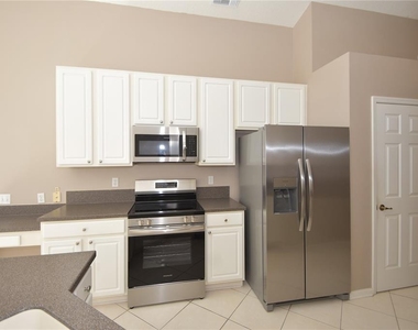 11 Deerfield Court - Photo Thumbnail 8