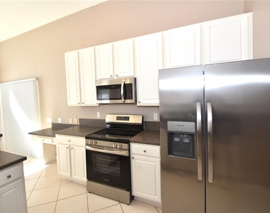 11 Deerfield Court - Photo Thumbnail 6