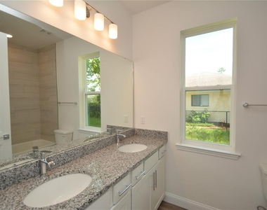 102 Brittany Lane - Photo Thumbnail 21
