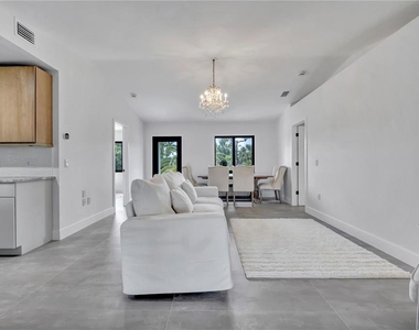 15180 Lyneburg Avenue - Photo Thumbnail 16