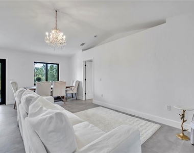 15180 Lyneburg Avenue - Photo Thumbnail 17