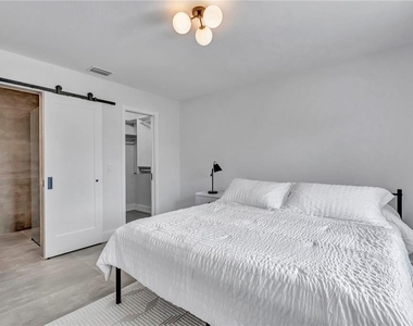 15180 Lyneburg Avenue - Photo Thumbnail 19