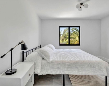 15180 Lyneburg Avenue - Photo Thumbnail 45