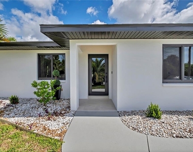 15180 Lyneburg Avenue - Photo Thumbnail 10
