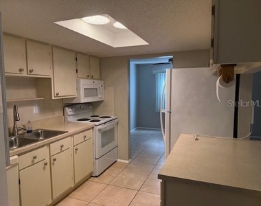 4022 Beaver Lane - Photo Thumbnail 2