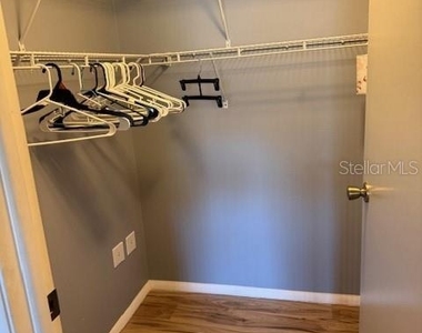 4022 Beaver Lane - Photo Thumbnail 11