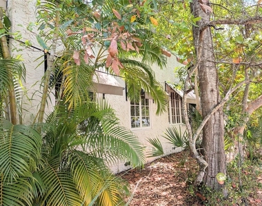1701 Siesta Drive - Photo Thumbnail 18