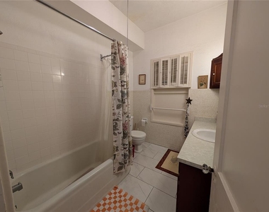 1701 Siesta Drive - Photo Thumbnail 17