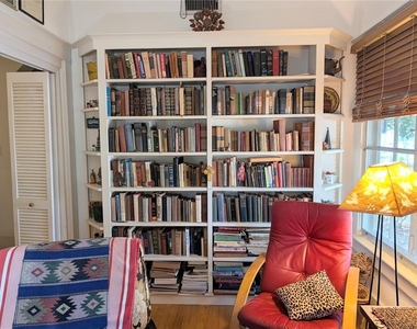 1701 Siesta Drive - Photo Thumbnail 5