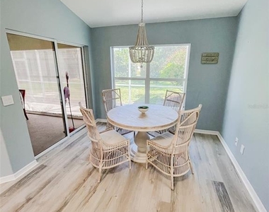 2137 Date Palm Way - Photo Thumbnail 2