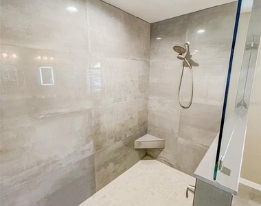 2137 Date Palm Way - Photo Thumbnail 6
