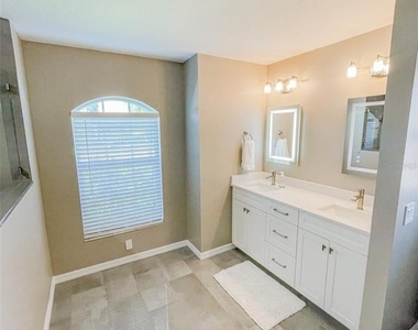 2137 Date Palm Way - Photo Thumbnail 7