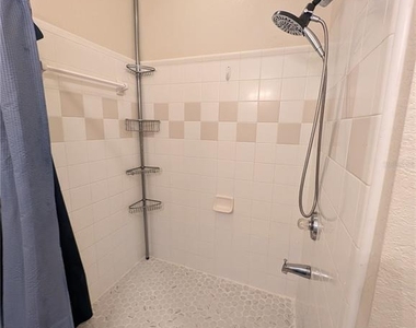 5711 Soldier Circle - Photo Thumbnail 14