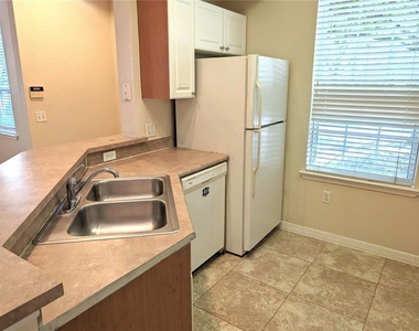 5711 Soldier Circle - Photo Thumbnail 5