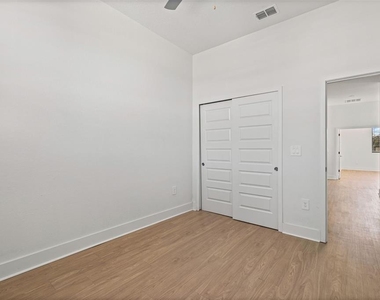 8044 Gulfstream Court - Photo Thumbnail 30
