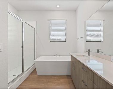 8044 Gulfstream Court - Photo Thumbnail 22