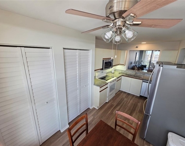 4460 Fairways Boulevard - Photo Thumbnail 4