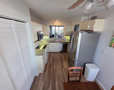 4460 Fairways Boulevard - Photo Thumbnail 3