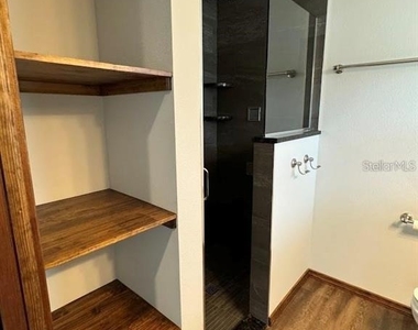 5033 Vivienda Way - Photo Thumbnail 35