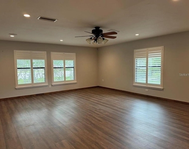 5033 Vivienda Way - Photo Thumbnail 37