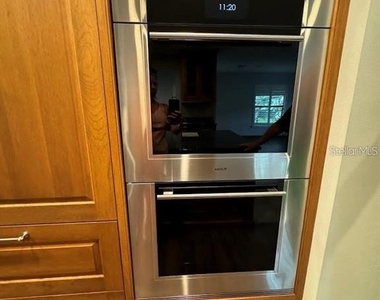 5033 Vivienda Way - Photo Thumbnail 6