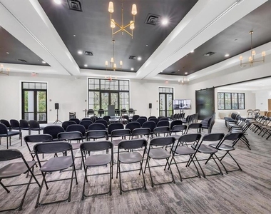 5033 Vivienda Way - Photo Thumbnail 52