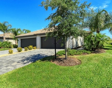 15957 Clear Skies Place - Photo Thumbnail 7