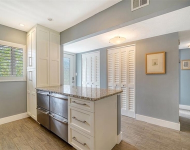 1601 Pelican Point Drive - Photo Thumbnail 13