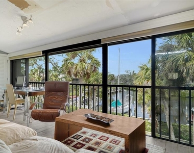 1601 Pelican Point Drive - Photo Thumbnail 6
