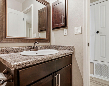14844 Tierra Tencha Court - Photo Thumbnail 19