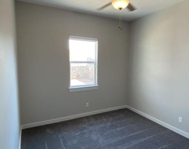 12360 Desert Wolf Avenue - Photo Thumbnail 21