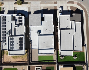 12360 Desert Wolf Avenue - Photo Thumbnail 29