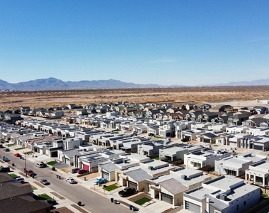 12360 Desert Wolf Avenue - Photo Thumbnail 31