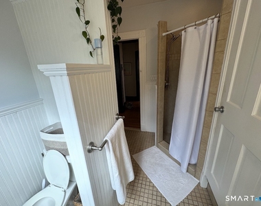 73 Lawrence Street - Photo Thumbnail 8