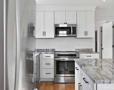 138 Bank Street - Photo Thumbnail 5