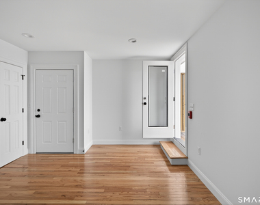 138 Bank Street - Photo Thumbnail 14