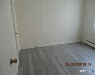 1720 East Main Street - Photo Thumbnail 5