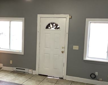 1402 Boston Avenue - Photo Thumbnail 3