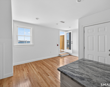 138 Bank Street - Photo Thumbnail 8