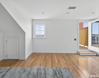 138 Bank Street - Photo Thumbnail 9