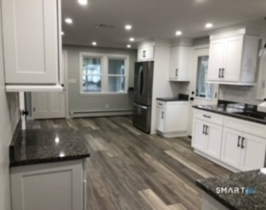 65 Roseville Street - Photo Thumbnail 9