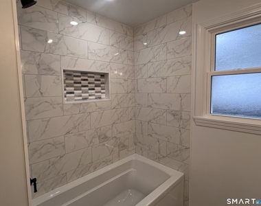 65 Roseville Street - Photo Thumbnail 14