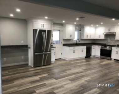 65 Roseville Street - Photo Thumbnail 7