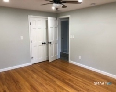 65 Roseville Street - Photo Thumbnail 20