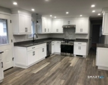 65 Roseville Street - Photo Thumbnail 8