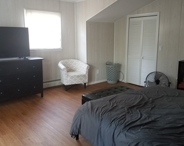 72 Maple Tree Avenue - Photo Thumbnail 16