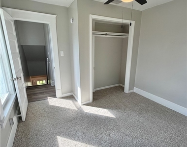 422 Glen Ave - Photo Thumbnail 18