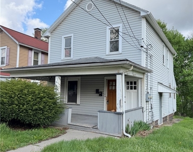 422 Glen Ave - Photo Thumbnail 1