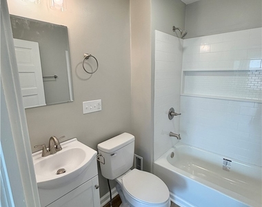 422 Glen Ave - Photo Thumbnail 15