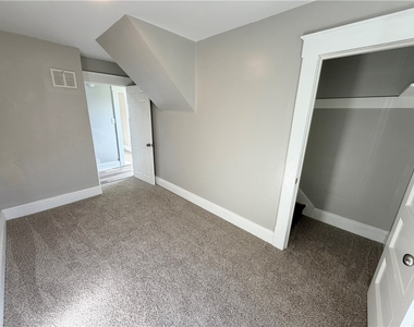 422 Glen Ave - Photo Thumbnail 13